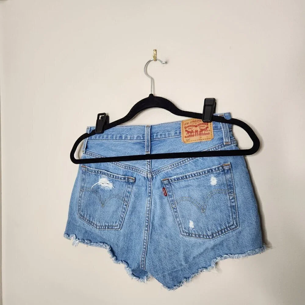 Levis minor wear